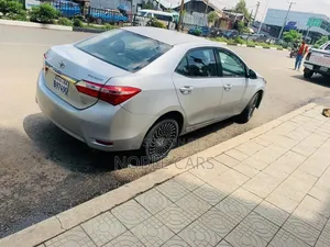 Toyota Corolla 2016 Silver