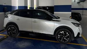 Peugeot 5008 2021 White