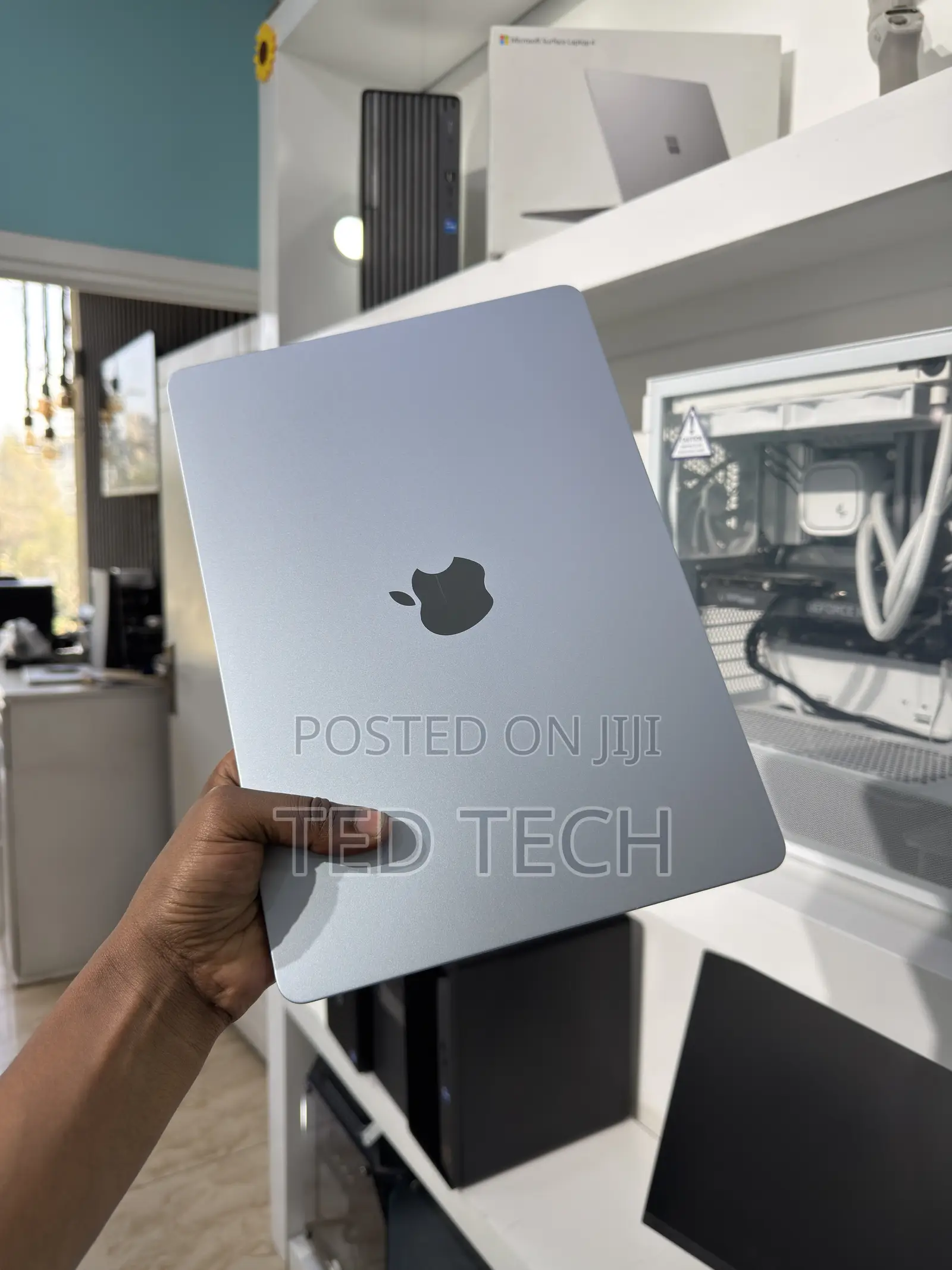 New Laptop Apple MacBook Air 2025 M4 16GB Apple M4 Max SSD 512GB
