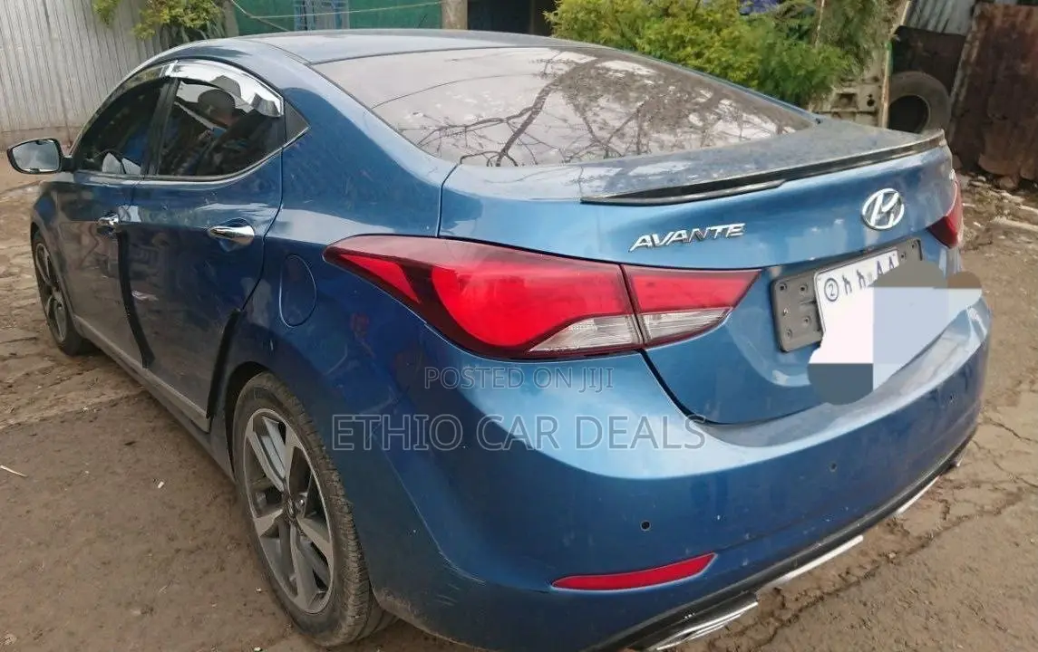 Hyundai Avante 2014 Green