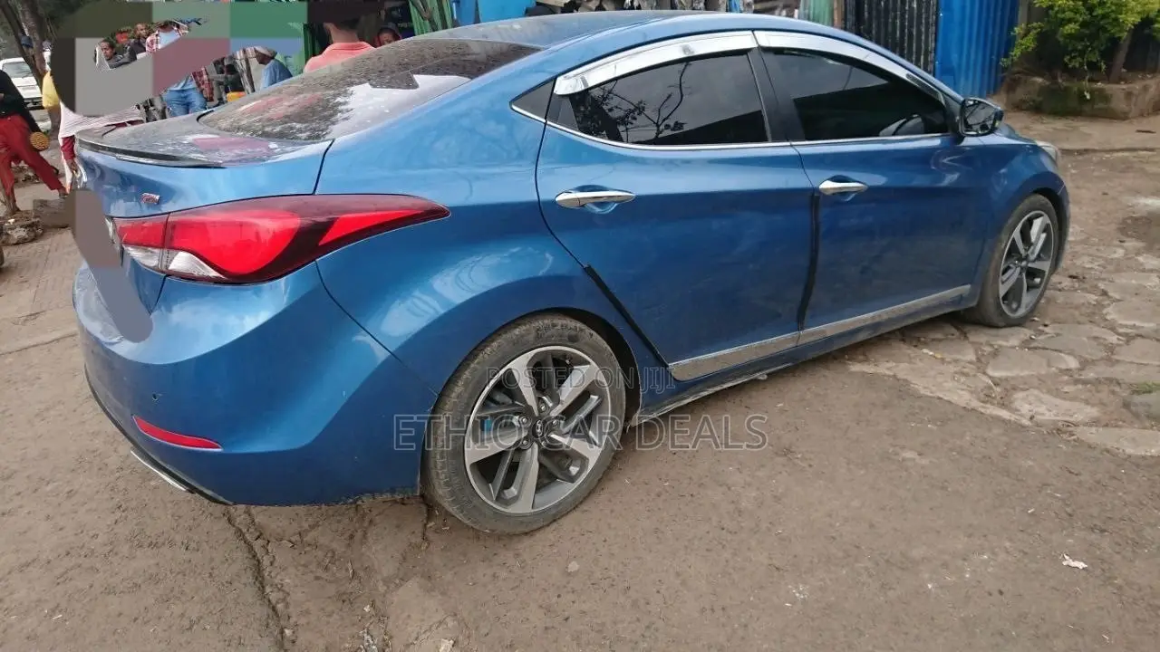 Hyundai Avante 2014 Green