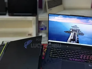 New Laptop Asus ROG Strix G16 16GB Intel Core i9 SSD 1T