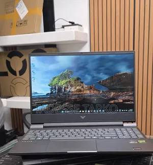 New Laptop HP 16GB AMD Ryzen 7 SSD 512GB