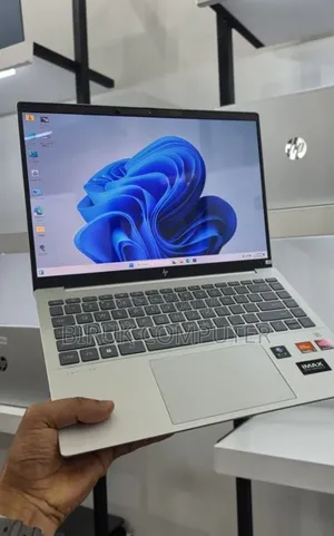 New Laptop HP Pavilion 14 32GB AMD Ryzen 7 SSD 1T