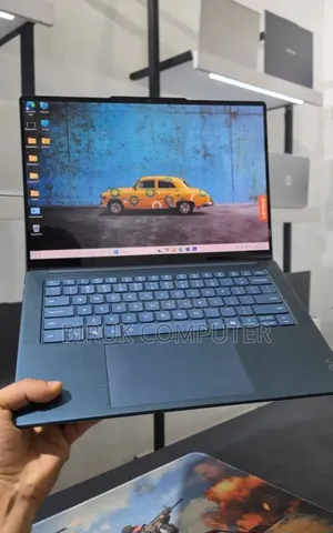 New Laptop Lenovo Yoga 9 32GB AMD Ryzen 9 SSD 1T