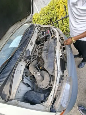 Car 2006 White