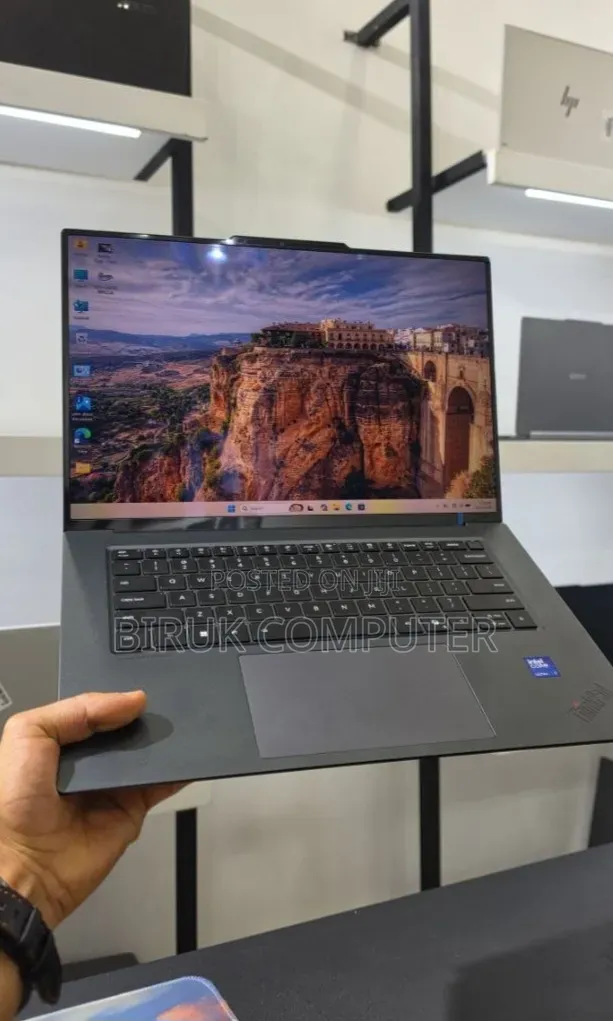 New Laptop Lenovo ThinkBook 15 32GB Intel Core Ultra 7 SSD 1T
