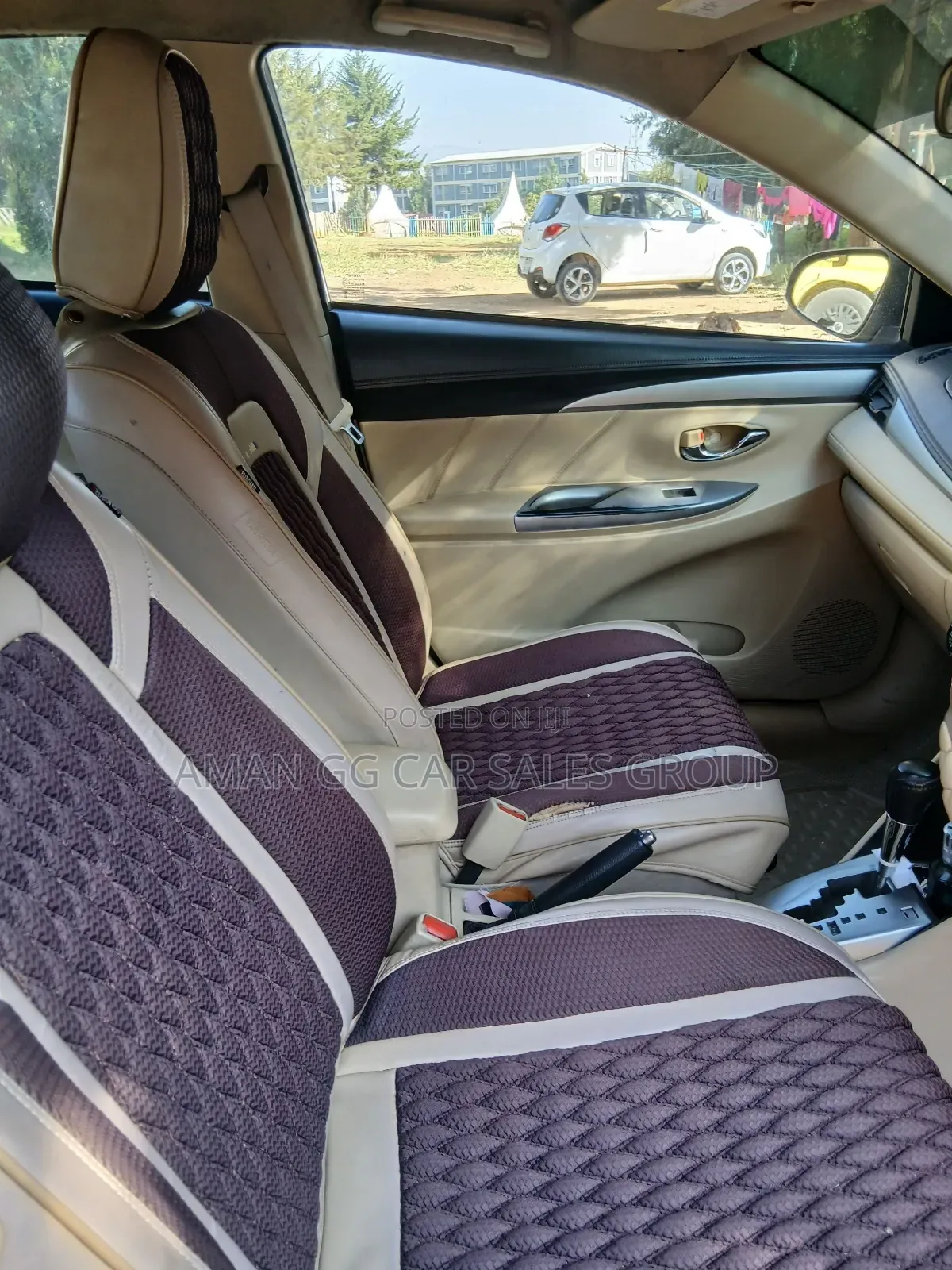 Toyota Yaris 2013 Maroon