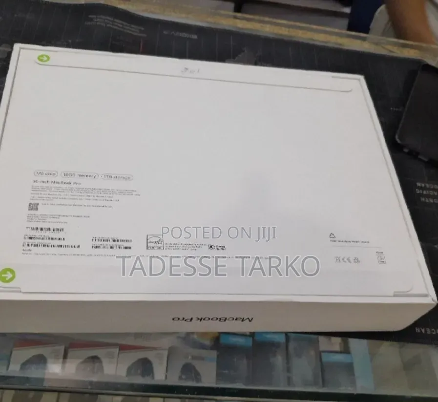 New Laptop Apple MacBook Pro 2025 M5 16GB Apple M5 Pro SSD 1T