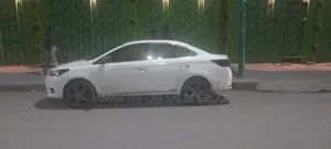 Toyota Yaris 2015 White