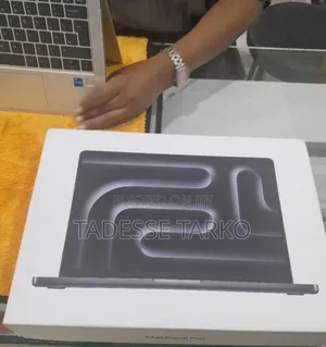 New Laptop Apple MacBook Pro 2025 M5 16GB Apple M5 Pro SSD 1T