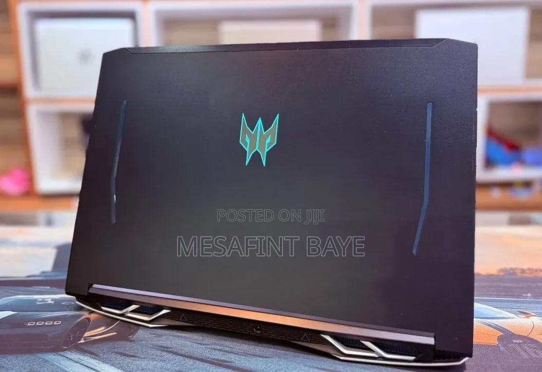New Laptop Acer Predator Helios 300 16GB Intel Core i7 SSD 512GB