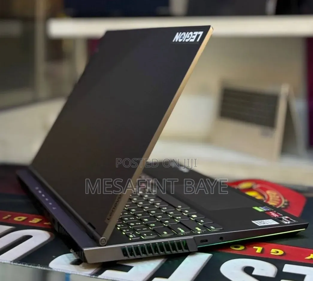 New Laptop Lenovo Legion 9 32GB AMD Ryzen 9 SSD 1T