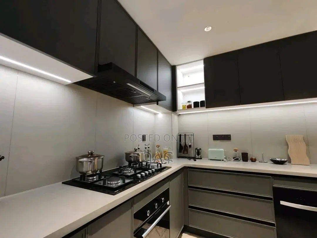 3bdrm Apartment in ቦሌ ሜጋ ላይ የሚሸጥ ዘመናዊ, Bole for sale