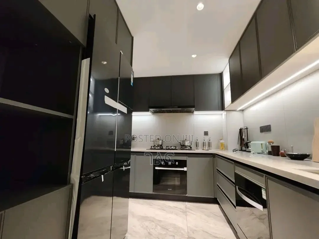 3bdrm Apartment in ቦሌ ሜጋ ላይ የሚሸጥ ዘመናዊ, Bole for sale