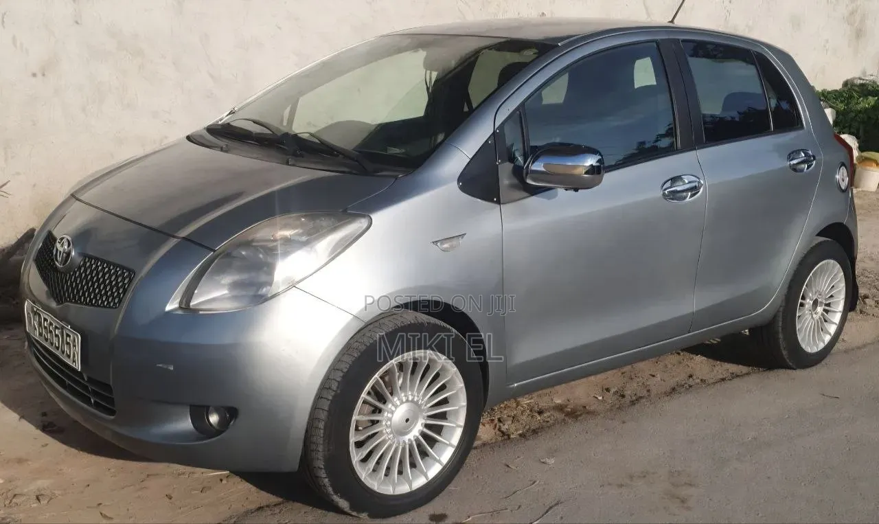 Toyota Yaris 2007 Gray