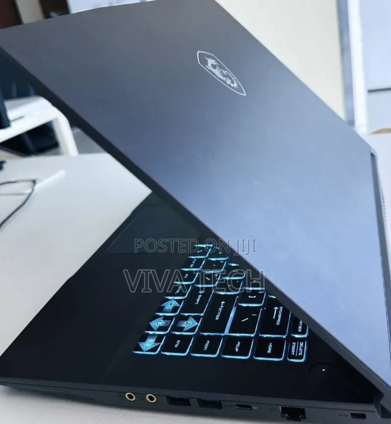 New Laptop MSI 16GB Intel Core i5 SSD 512GB
