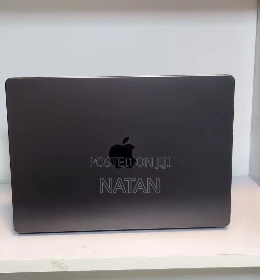 New Laptop Apple MacBook Pro 2025 M5 16GB Apple M5 Pro SSD 512GB