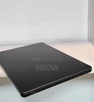 New Laptop Apple MacBook Pro 2025 M5 16GB Apple M5 Pro SSD 512GB
