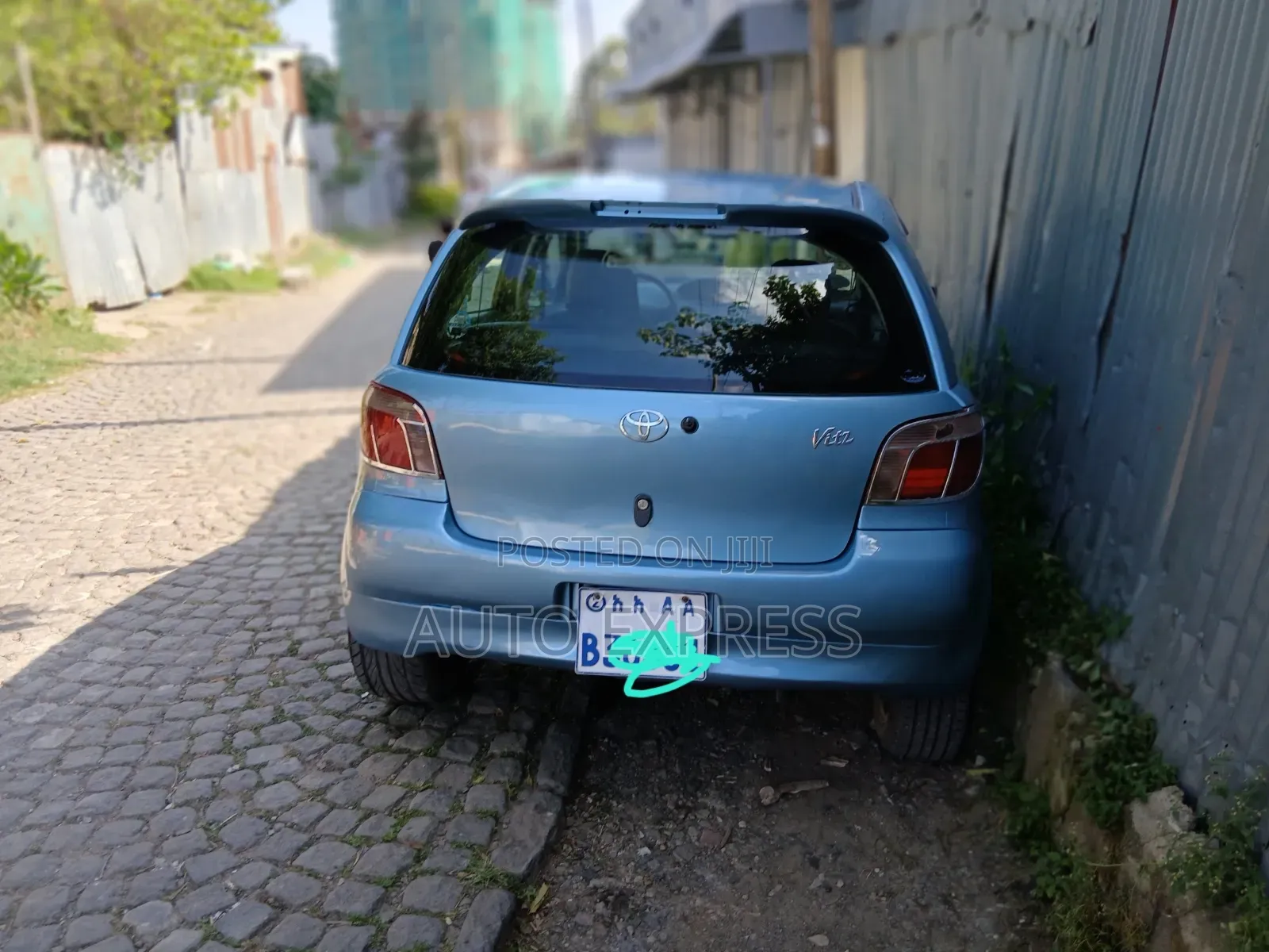 Toyota Vitz 2002 Blue
