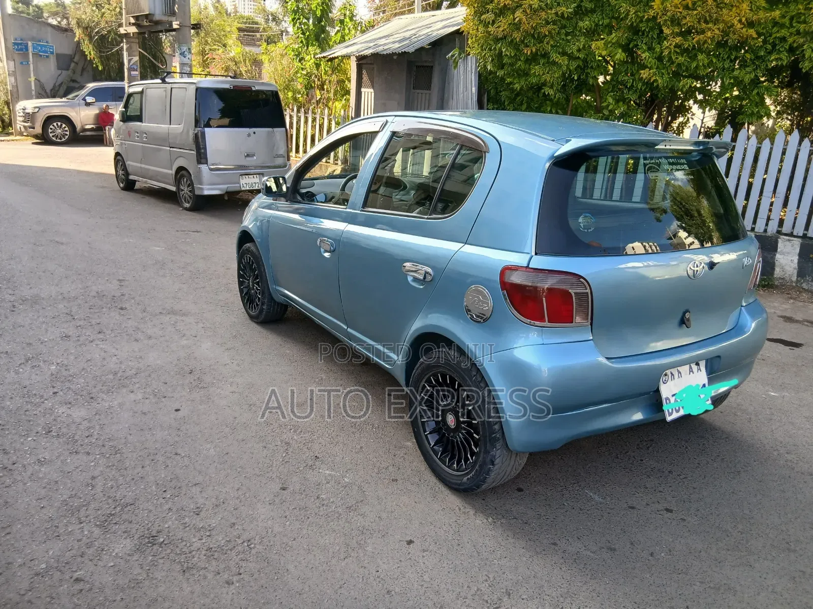 Toyota Vitz 2002 Blue