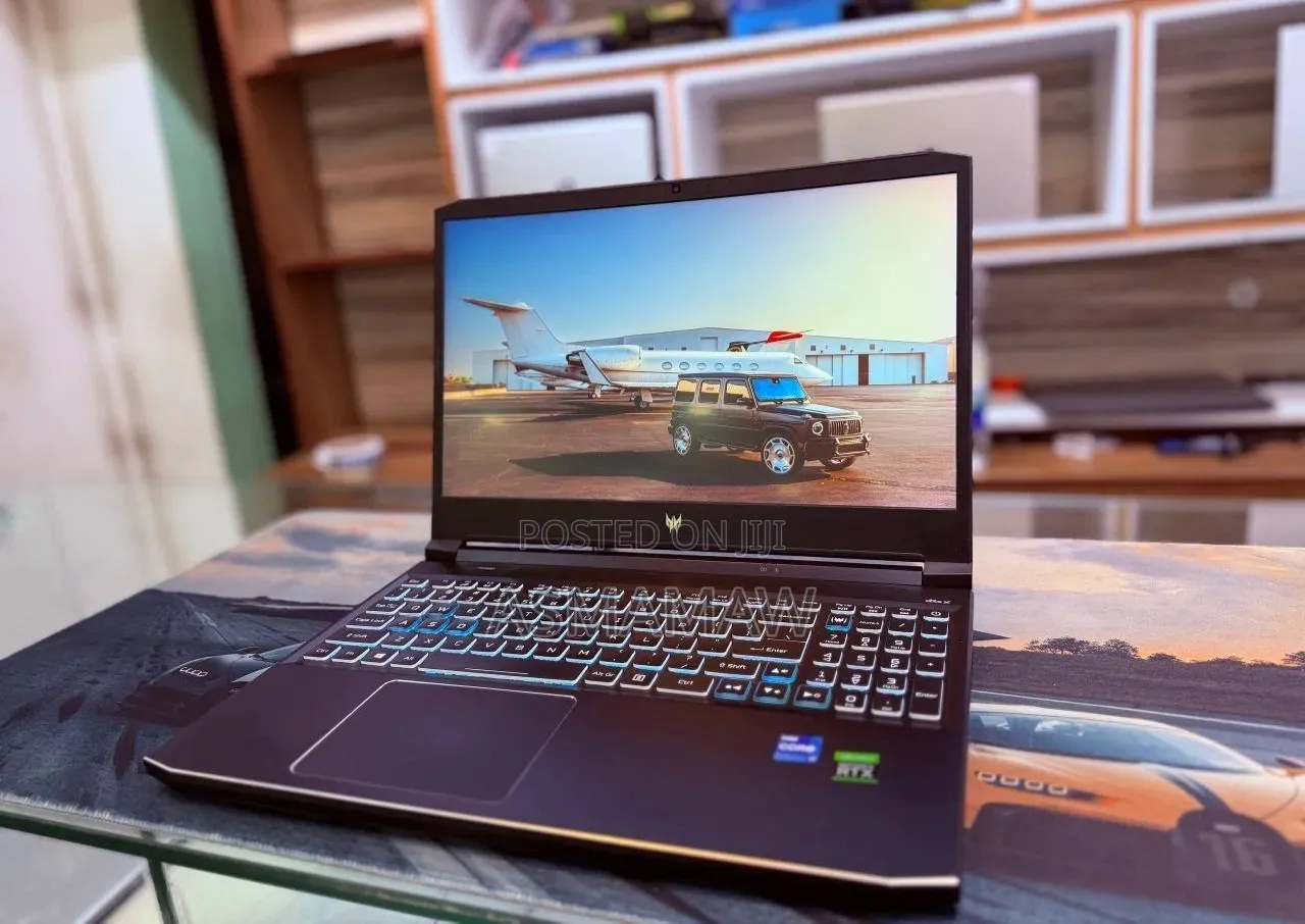 New Laptop Acer Predator Helios 300 16GB Intel Core i7 SSD 512GB