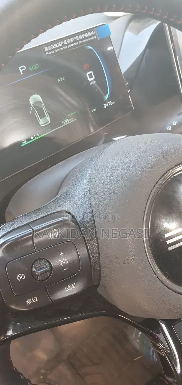 BYD E2 43 kWh 94 hp FWD 2025 Silver
