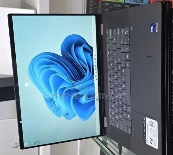 New Laptop HP OmniBook X Flip 16" 16GB Intel Core Ultra 7 SSD 1T