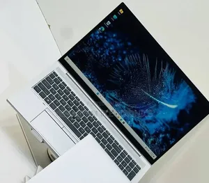New Laptop HP EliteBook 840 G8 16GB Intel Core i7 SSD 512GB