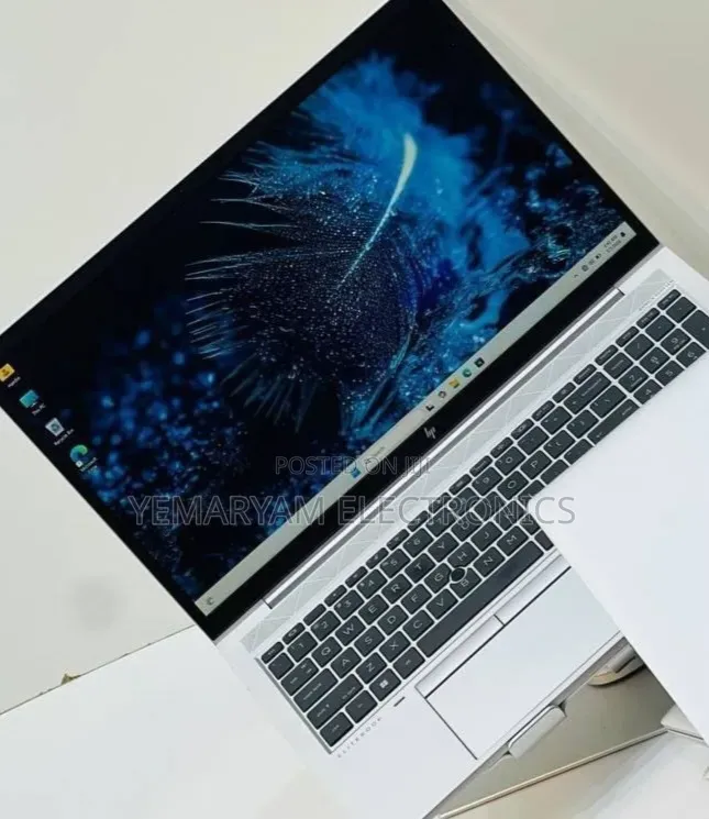 New Laptop HP EliteBook 840 G8 16GB Intel Core i7 SSD 512GB