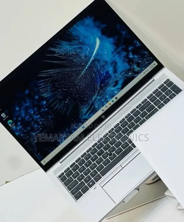 New Laptop HP EliteBook 840 G8 16GB Intel Core i7 SSD 512GB