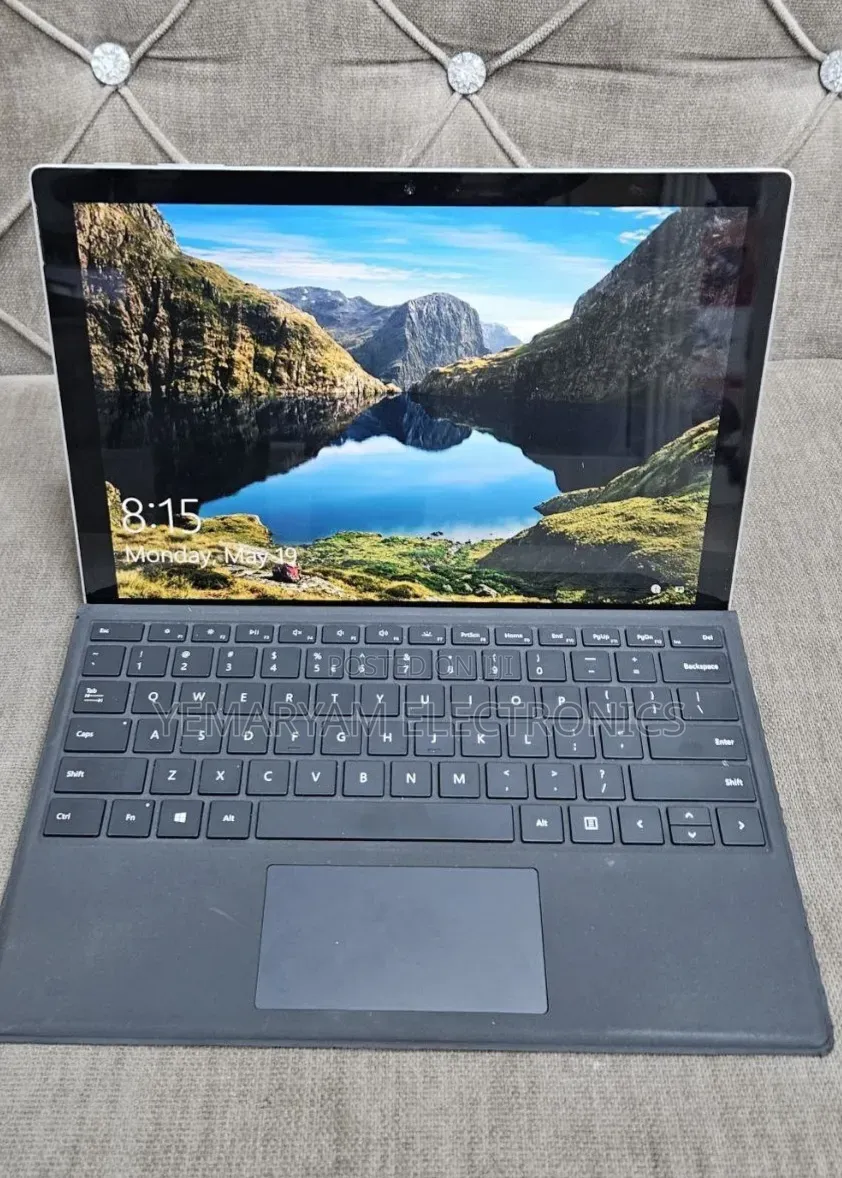 New Laptop Microsoft Surface 16GB Intel Core i7 SSD 512GB