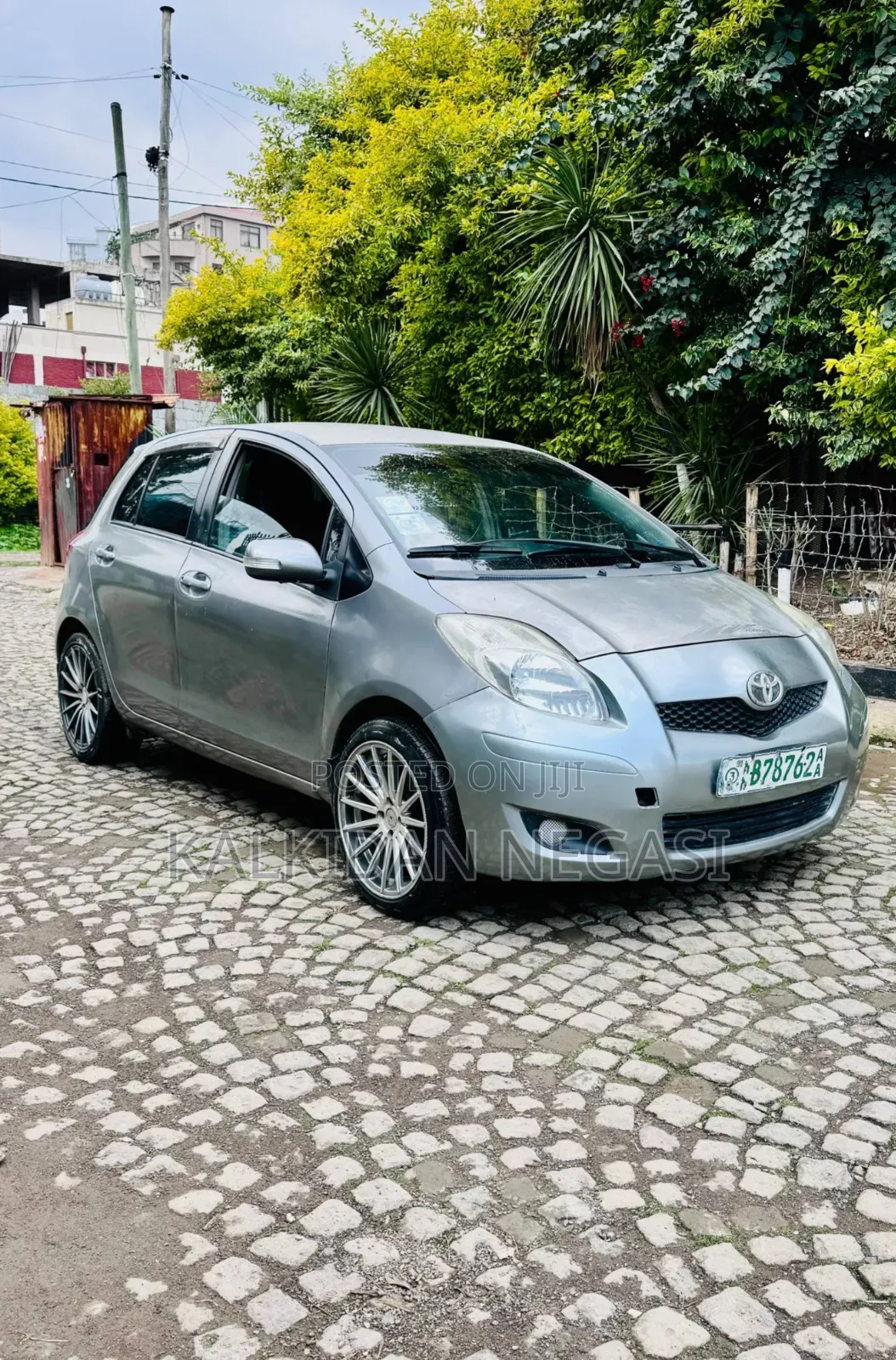 Toyota Yaris 2010 Gray