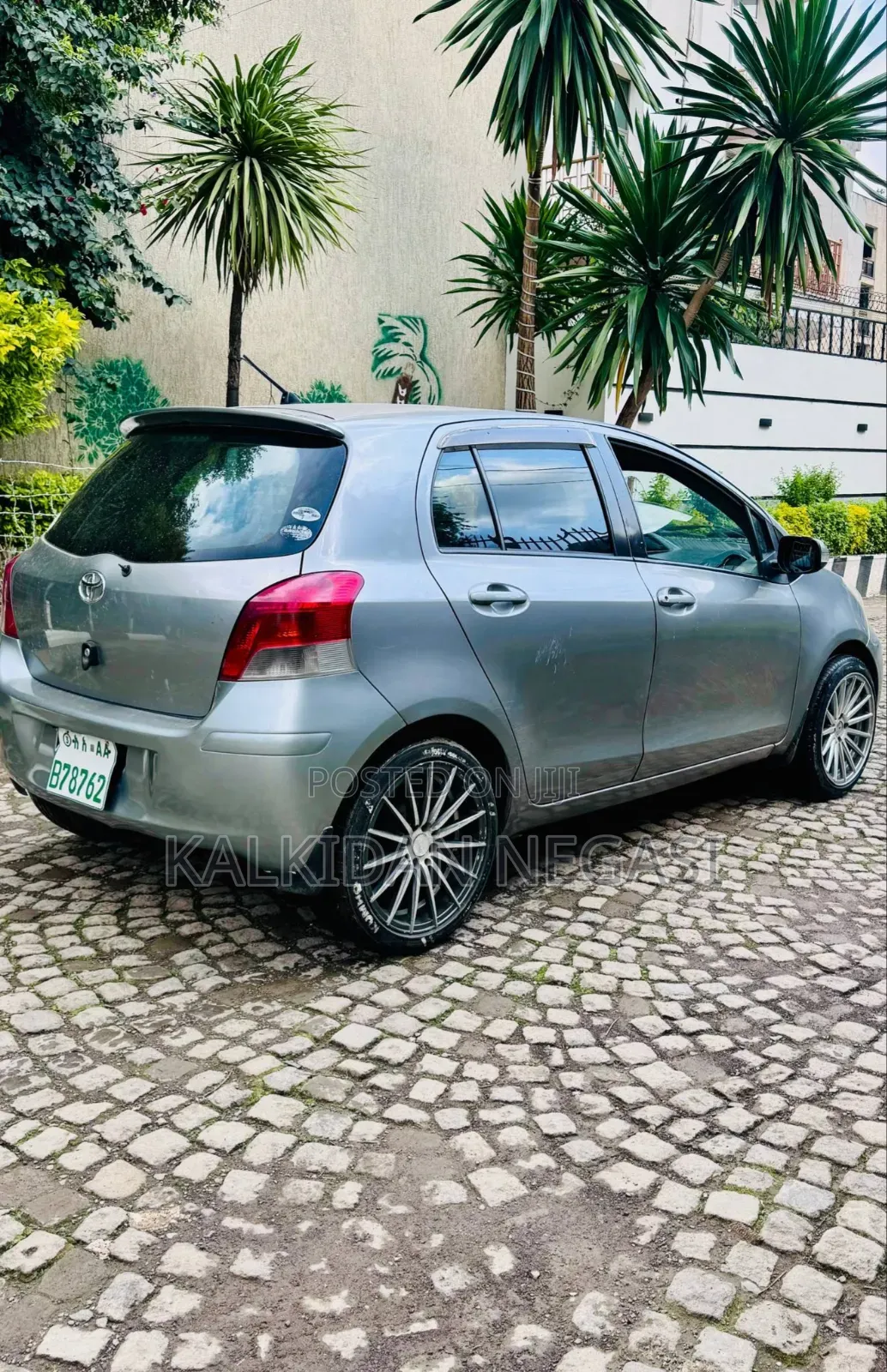 Toyota Yaris 2010 Gray