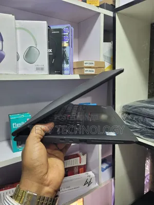 New Laptop Lenovo ThinkPad X380 Yoga 16GB Intel Core i5 SSD 512GB