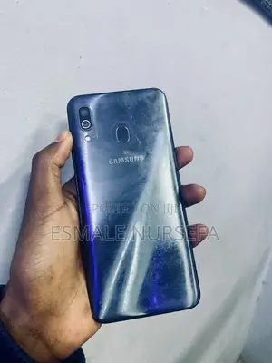 Samsung Galaxy A30 64 GB Blue