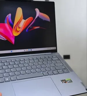 New Laptop Lenovo Yoga 730 32GB AMD Ryzen 7 SSD 512GB