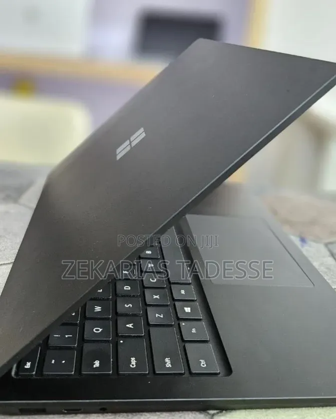 New Laptop Microsoft Surface Pro 6 16GB Intel Core i7 SSD 512GB