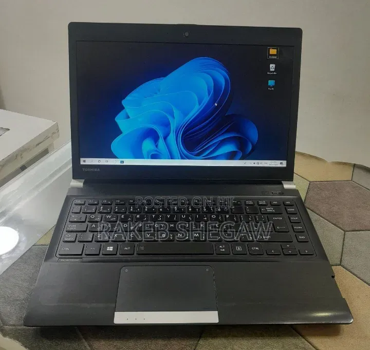 Laptop Toshiba Satellite C55 6GB Intel Core i5 HDD 700GB