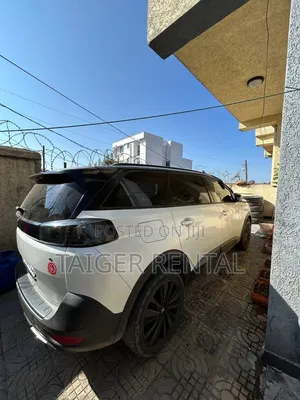 Peugeot 5008 Rent
