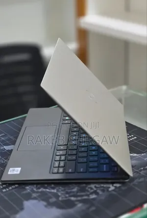 New Laptop Dell XPS 13 16GB Intel Core i7 SSD 512GB