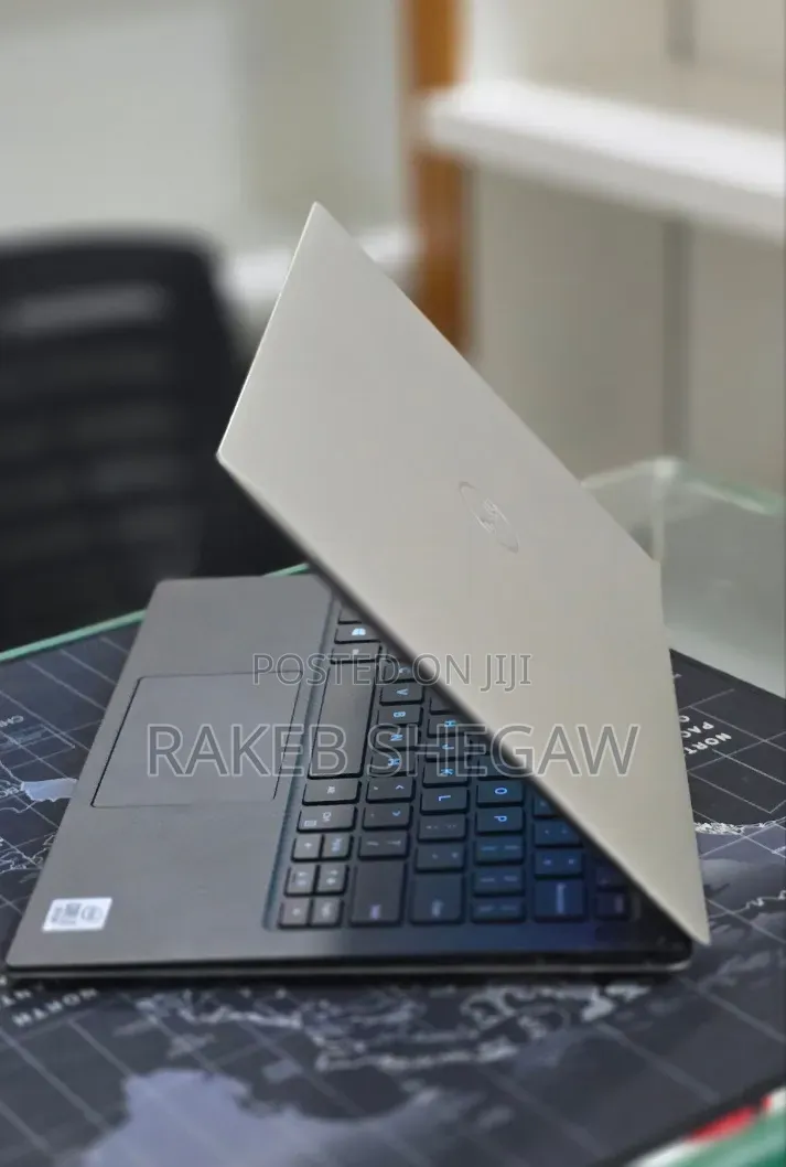 New Laptop Dell XPS 13 16GB Intel Core i7 SSD 512GB