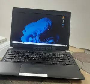 Laptop Toshiba Portege R830 6GB Intel Core i5 HDD 700GB