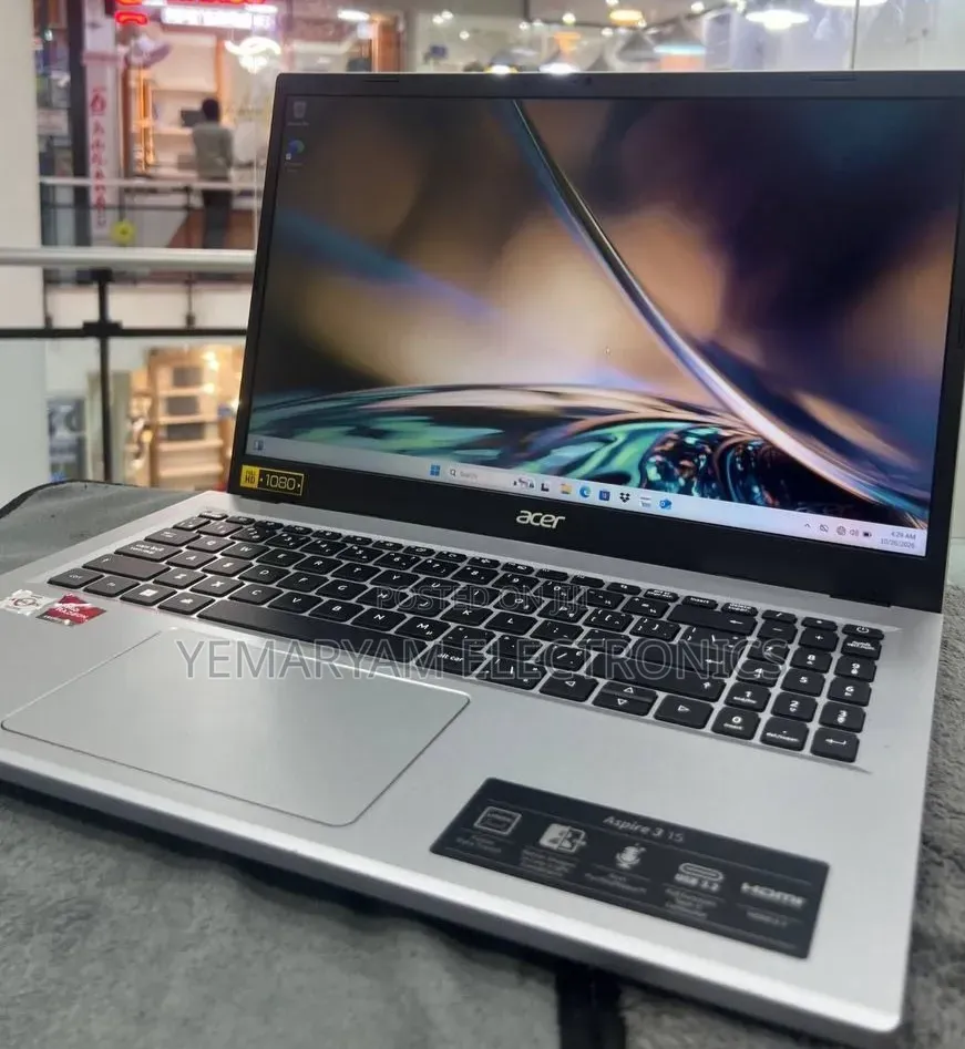 New Laptop Acer Aspire 3 8GB SSD 256GB