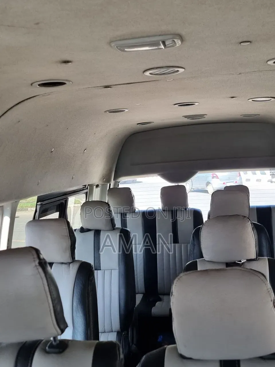 Toyota HiAce 2015 White