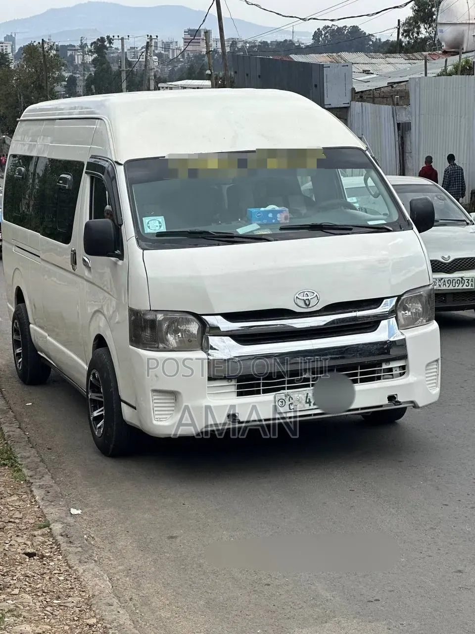 Toyota HiAce 2015 White