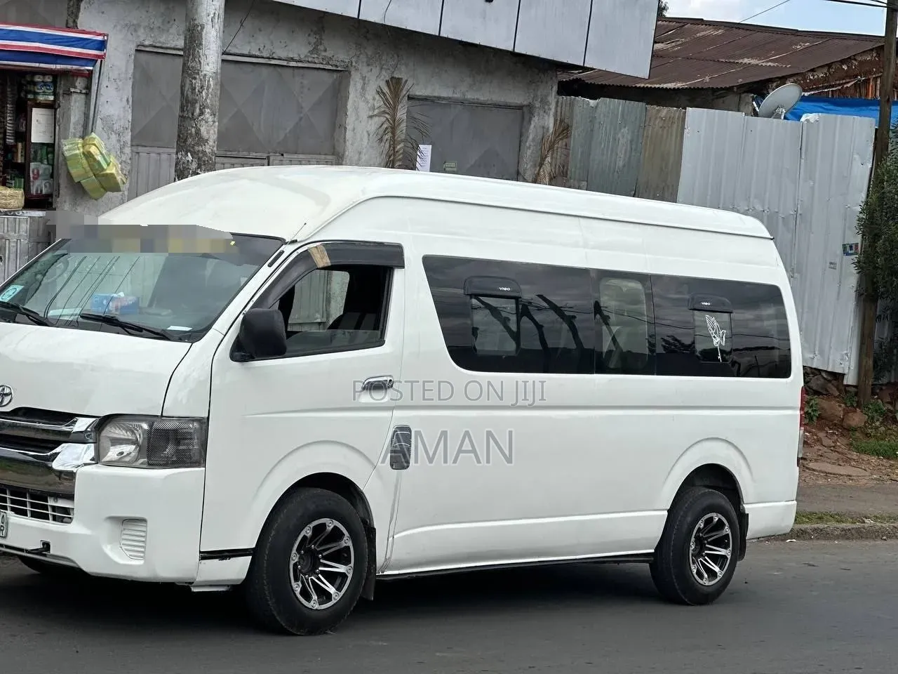 Toyota HiAce 2015 White