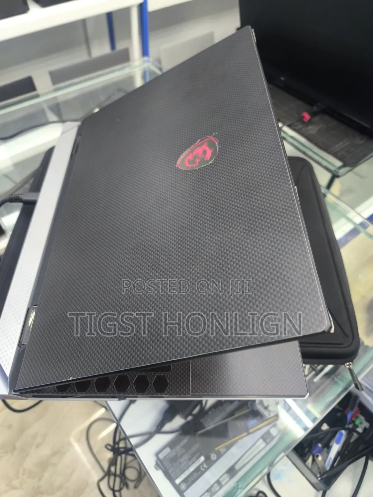 New Laptop MSI Vector 16 HX AI A2XWIG 32GB Intel Core Ultra 9 SSD 2T