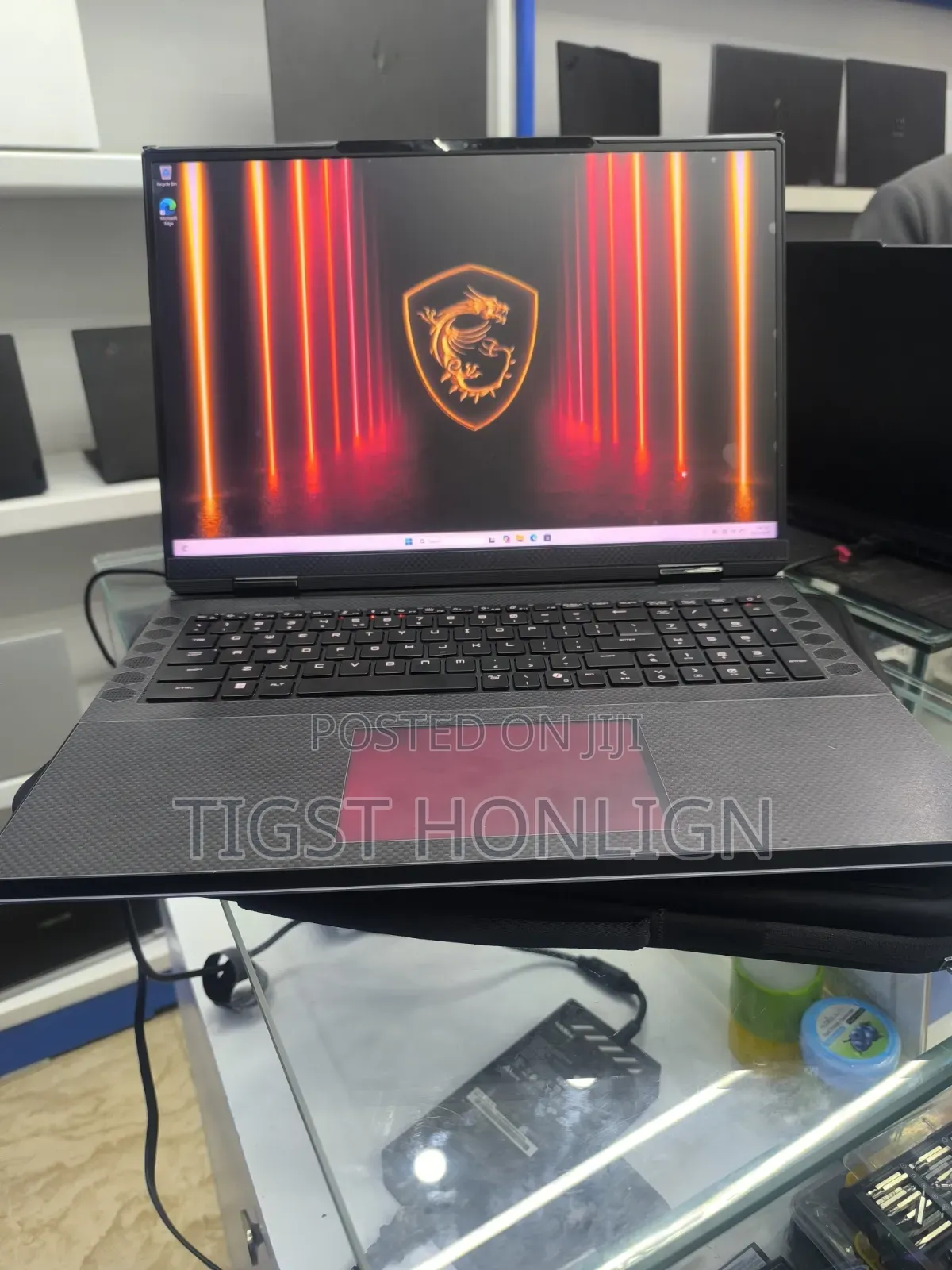 New Laptop MSI Vector 16 HX AI A2XWIG 32GB Intel Core Ultra 9 SSD 2T