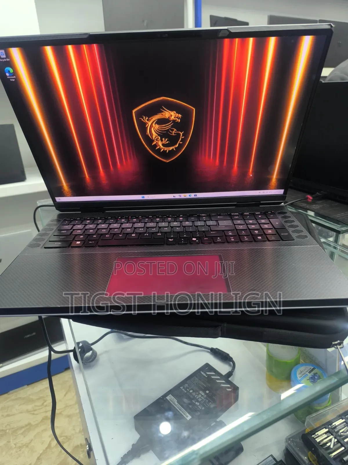 New Laptop MSI Vector 16 HX AI A2XWIG 32GB Intel Core Ultra 9 SSD 2T
